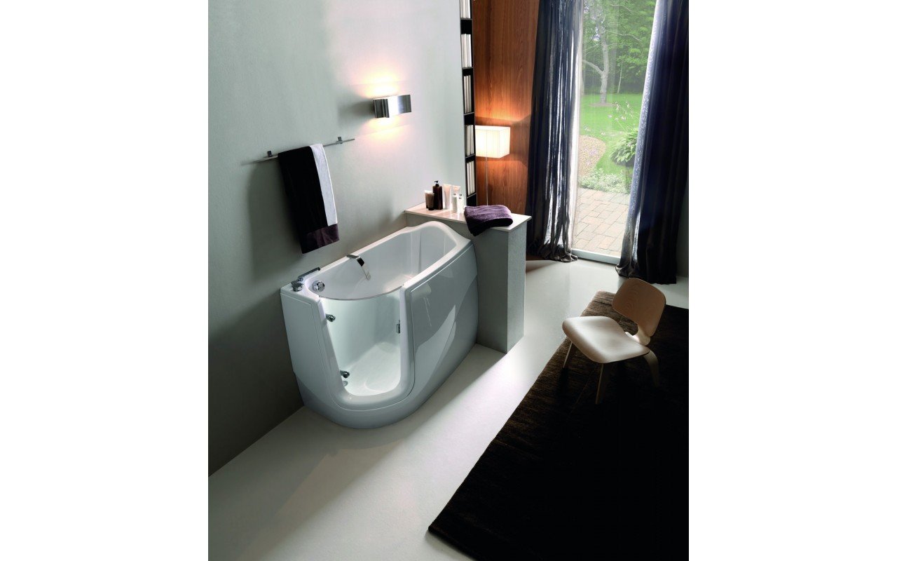 Baby Boomer L Tranquility Heated Corner Walk In Bathtub web 01